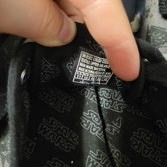 Skechers Men's Star Wars Darth Vader Shoes SN8101 - Size 11 (Black/Grey). - Picture 5 of 5